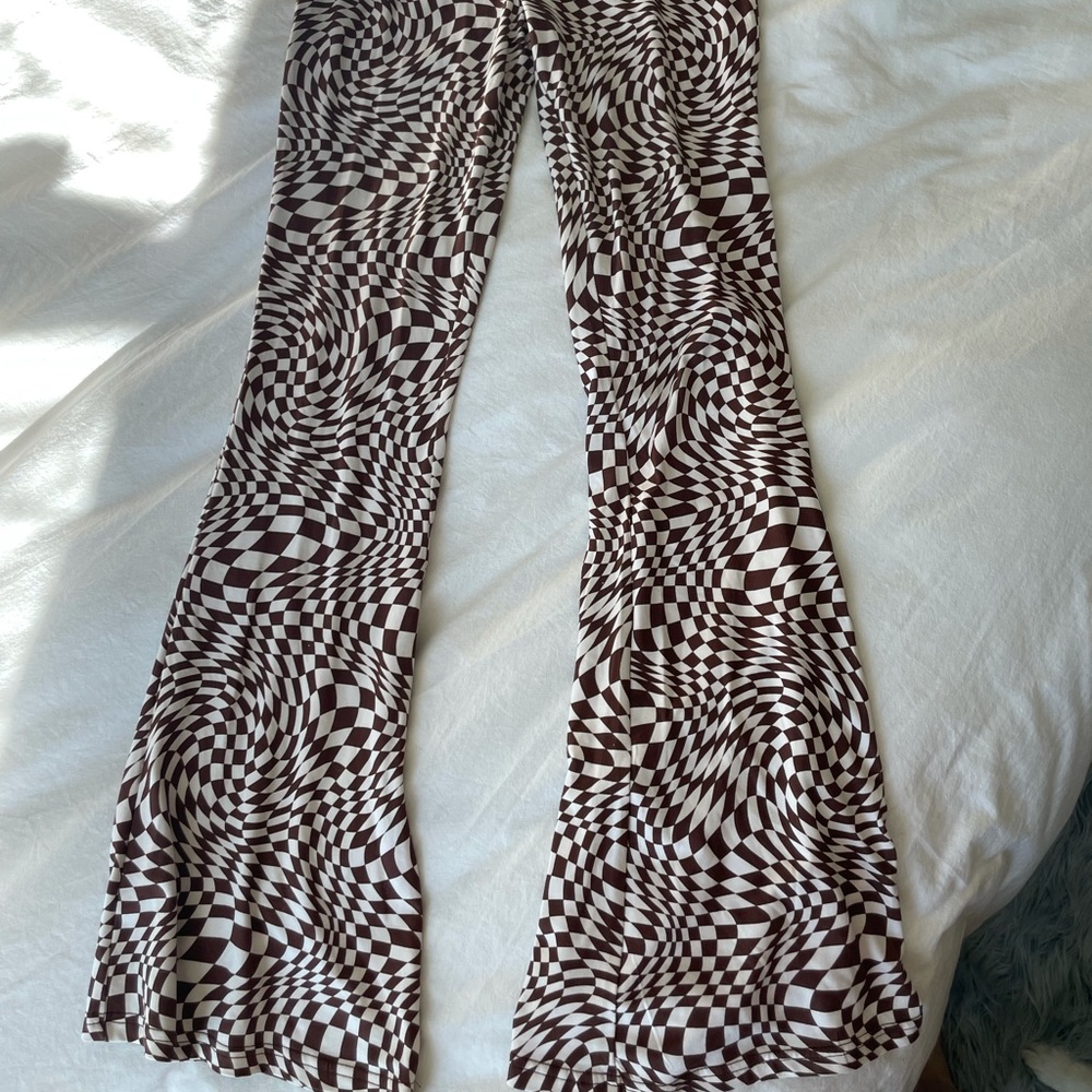Brown 70’s Checkered Swirl Print Pull-On Flares